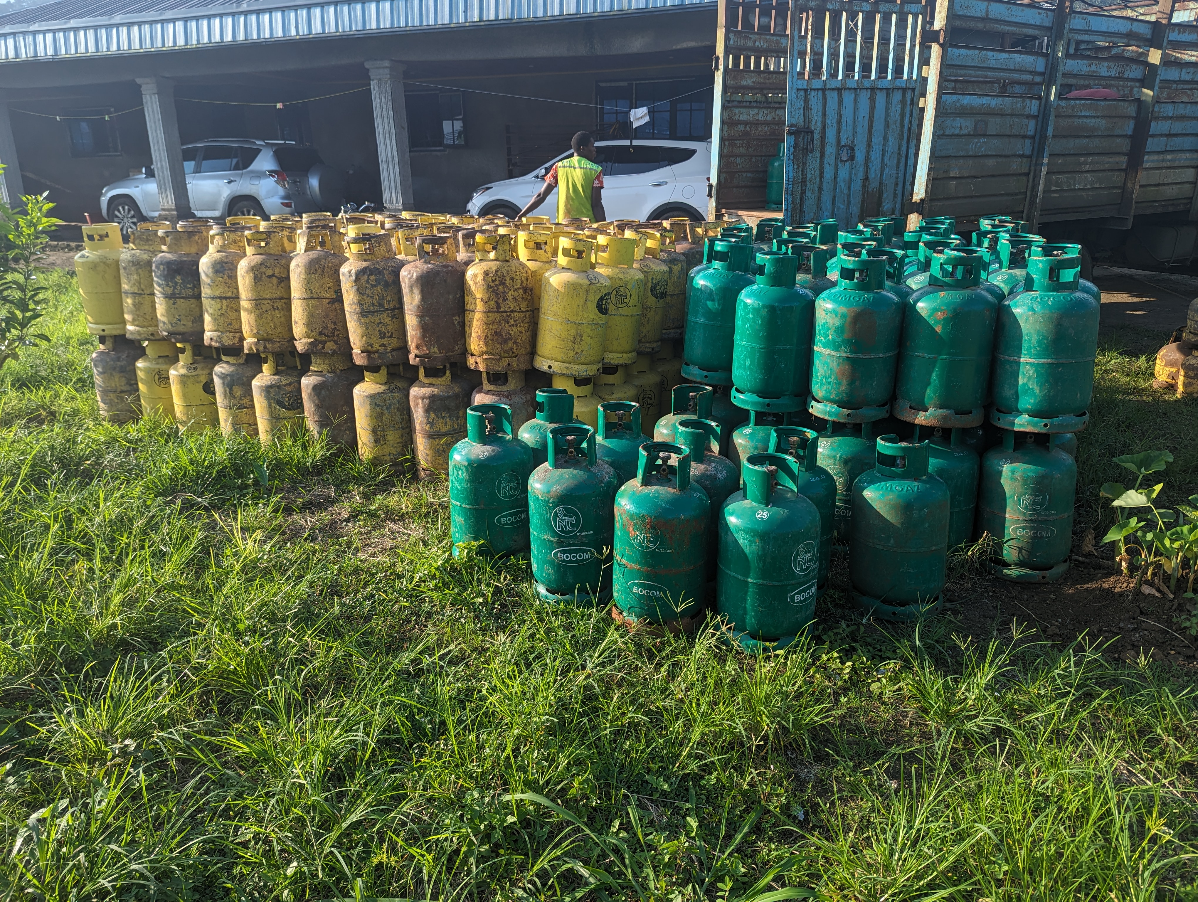 Gas and bottle 